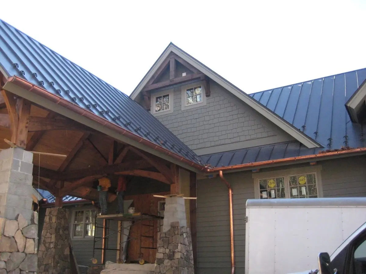 Craftsman Roofing team delivering quality roofing work in Waveland